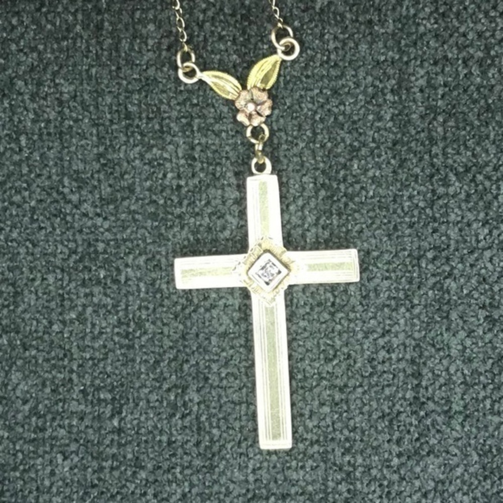 💝 VINTAGE Gold Cross - Picture 2 of 3